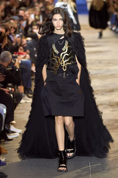 Look 31